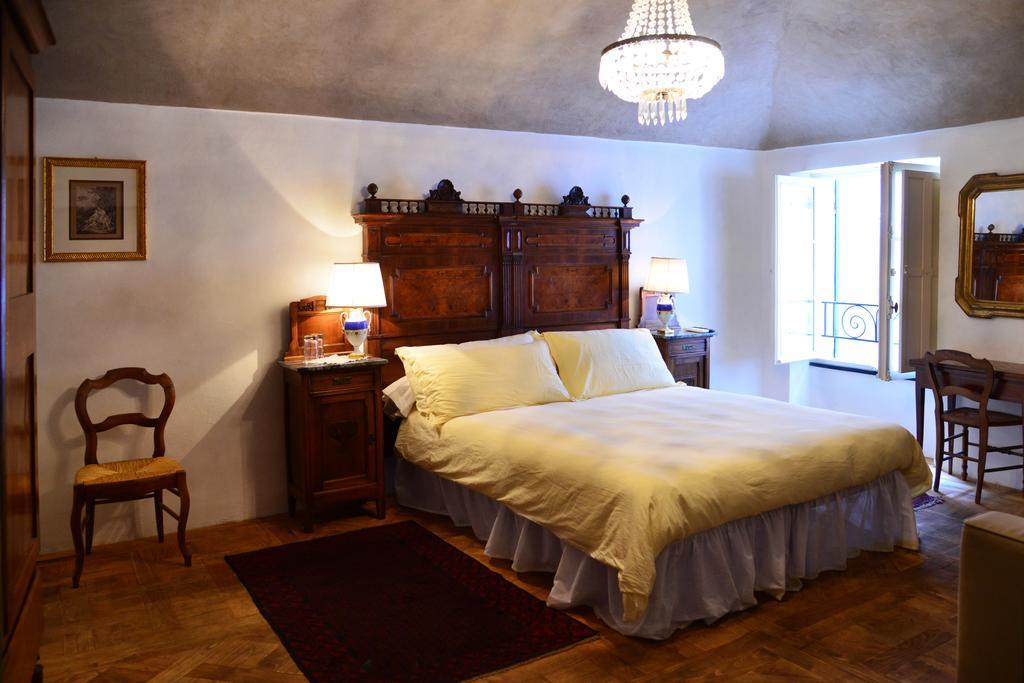 La Terrazza Di Vico Olivi B&B Ventimiglia Phòng bức ảnh