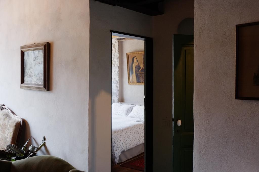 La Terrazza Di Vico Olivi B&B Ventimiglia Phòng bức ảnh