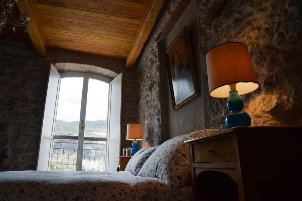 La Terrazza Di Vico Olivi B&B Ventimiglia Phòng bức ảnh